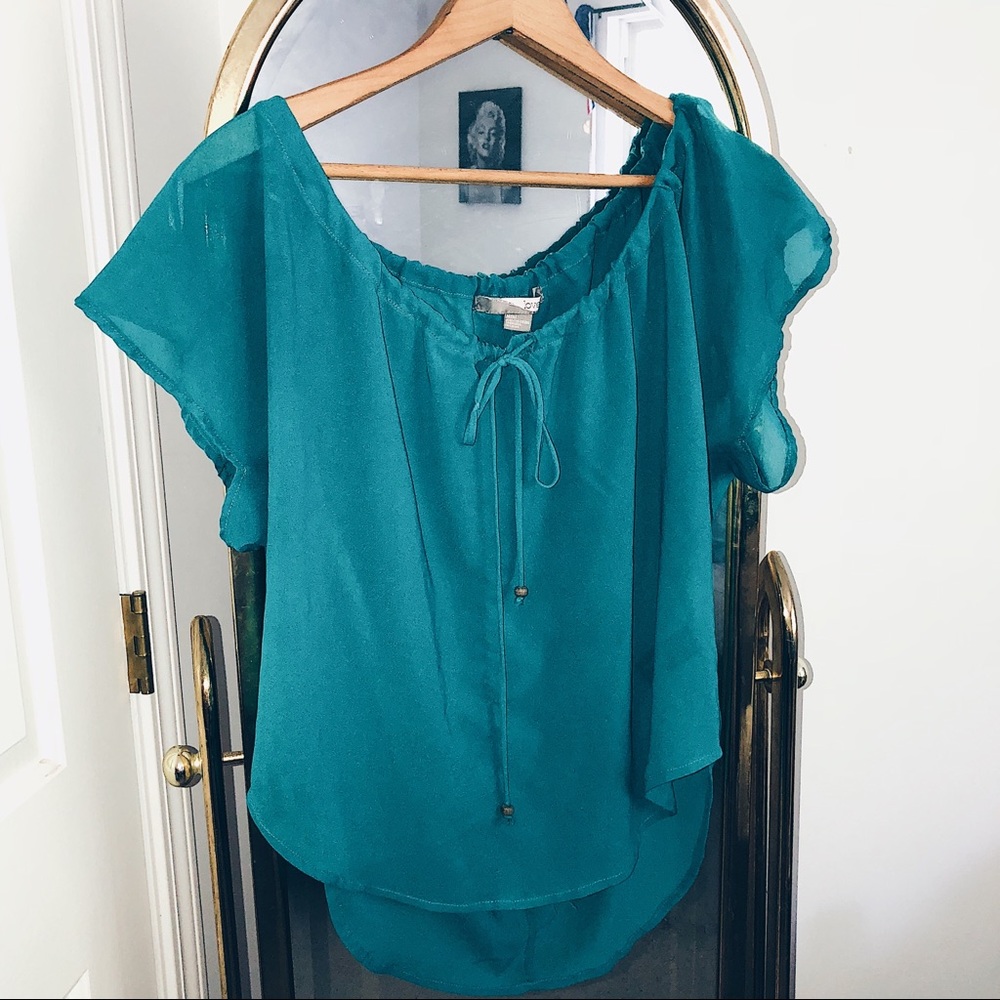 flowy teal blouse 🌊
